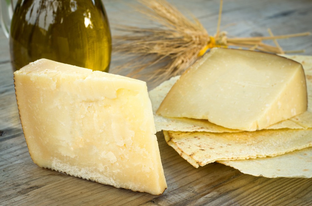 Pecorino Dop Sardo E Toscano A Confronto Agrodolce