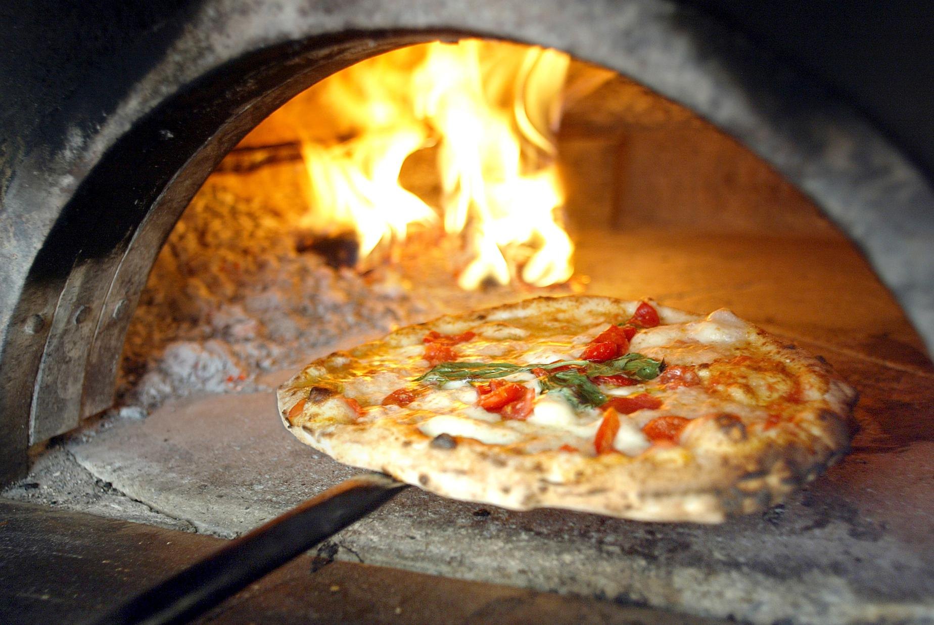 Pizzerie a Napoli, le migliori 10 | Agrodolce