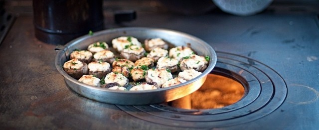 I funghi ripieni di ricotta sono pronti