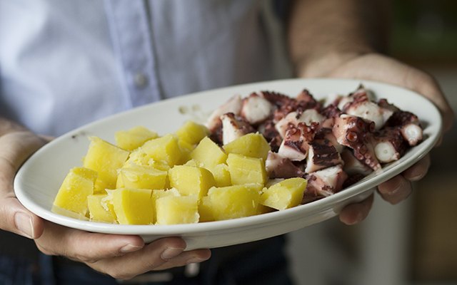 Polpo e patate tagliati