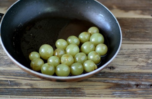 L'uva per gli involtini di maiale