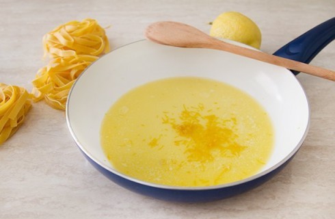 La salsa delle tagliatelle al limone