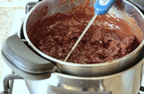 Il temperaggio del cioccolato per i cioccolati