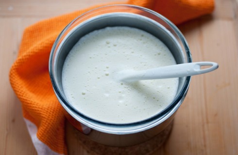 La preparazione del gelato al pistacchio