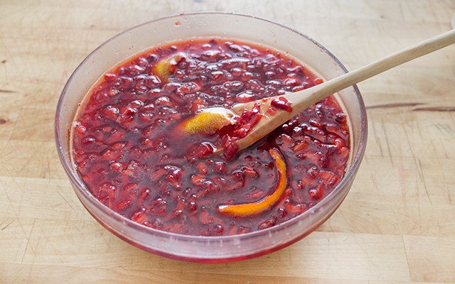 La preparazione della marmellata di fragole