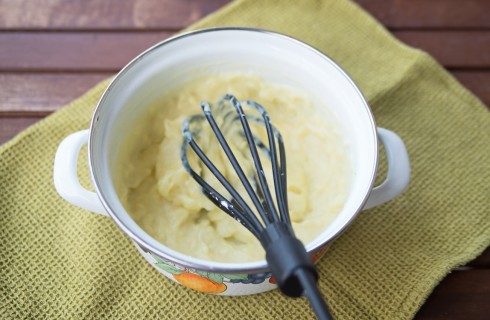 La preparazione della delizia al limone