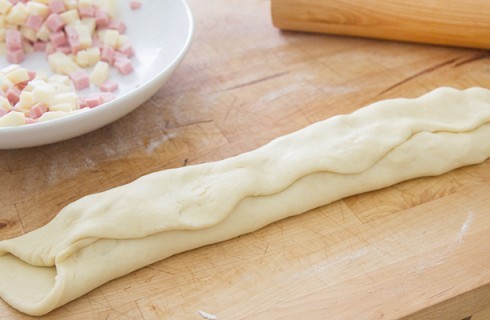 La preparazione della brioche salata