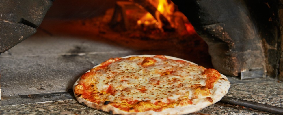 Pizza: forno elettrico o a legna? | Agrodolce