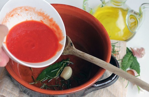 la preparazione della zuppa di castagne e ceci