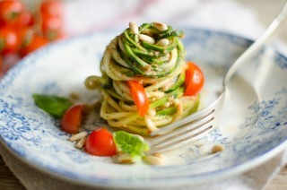 Spaghetti Di Zucchine Con Pesto Di Pinoli Agrodolce