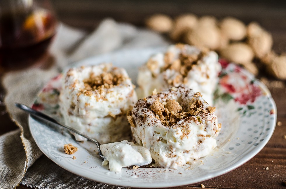 Ricetta Semifreddo all'amaretto | Agrodolce