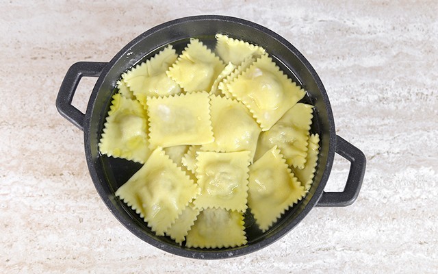 ravioli di brasato (7)