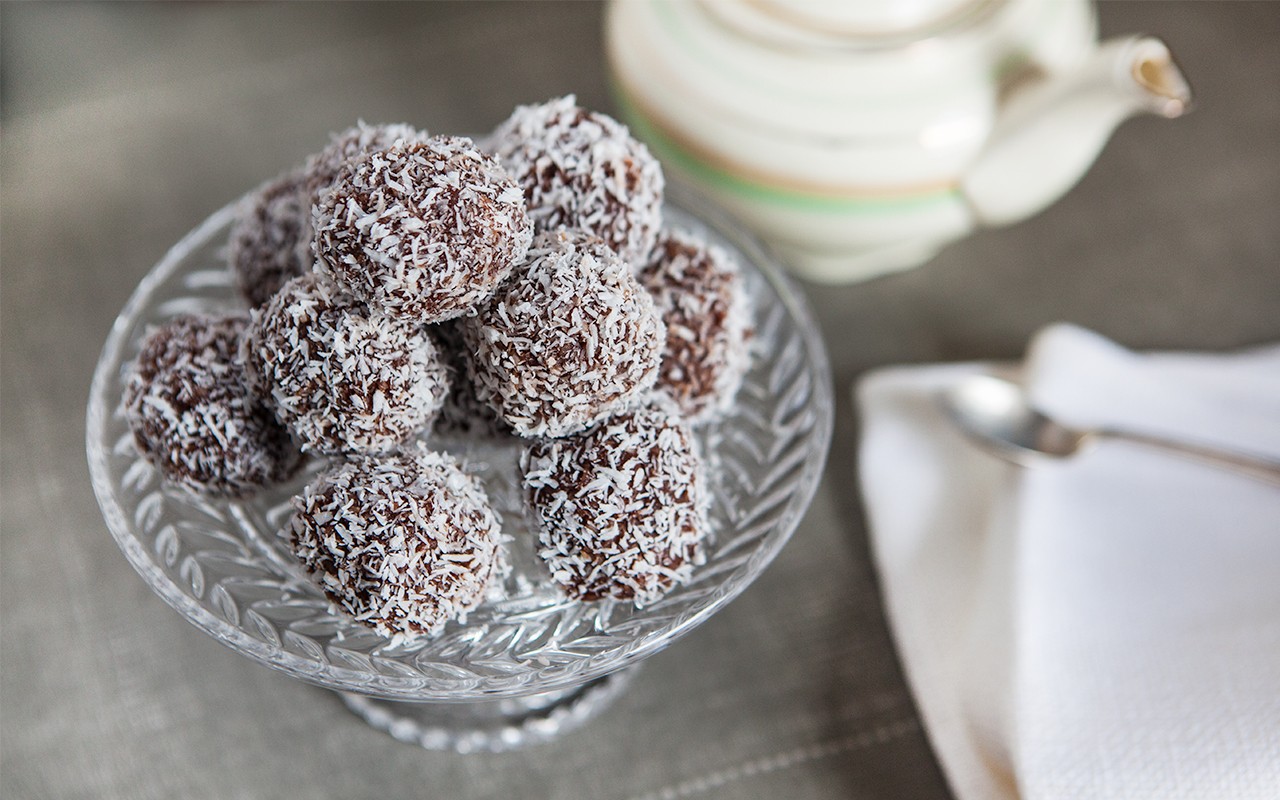 Ricetta Tartufi al cocco | Agrodolce