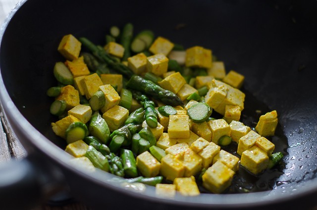 riso venere tofu e asparagi-2