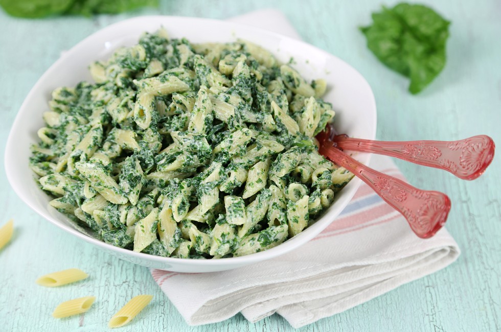 Pasta ricotta e spinaci: ricetta per un pranzo leggero | Agrodolce
