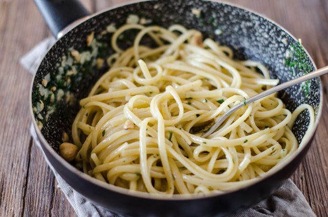 linguine-nocciole-e-bottarga-rid-4