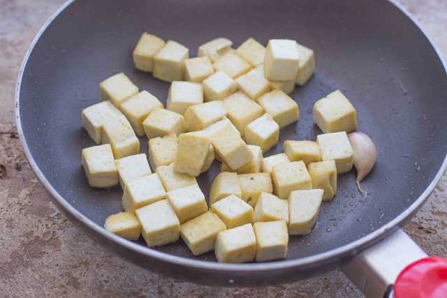 step-2-insalata-di-quinoa-e-tofu