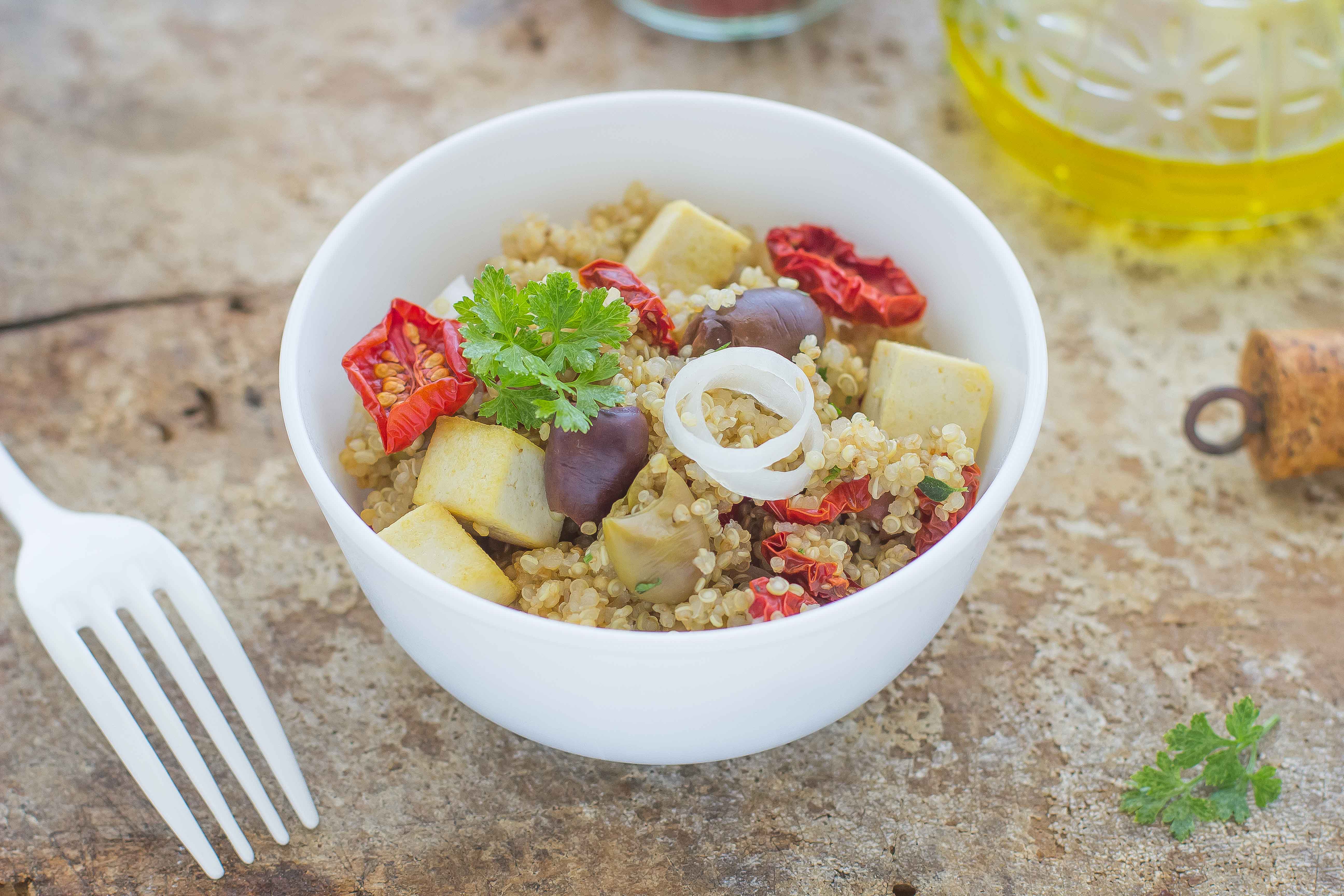 Noodles piccanti e tofu in agrodolce