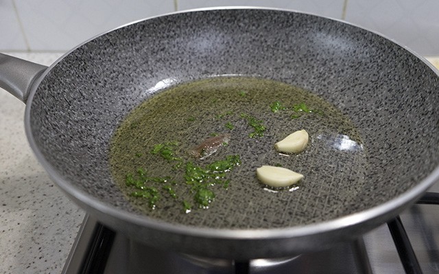 Coda di rospo in padella: ricetta, ingredienti e ...