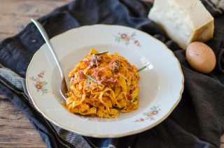 Ricetta Tagliatelle Al Ragu Di Prosciutto Agrodolce