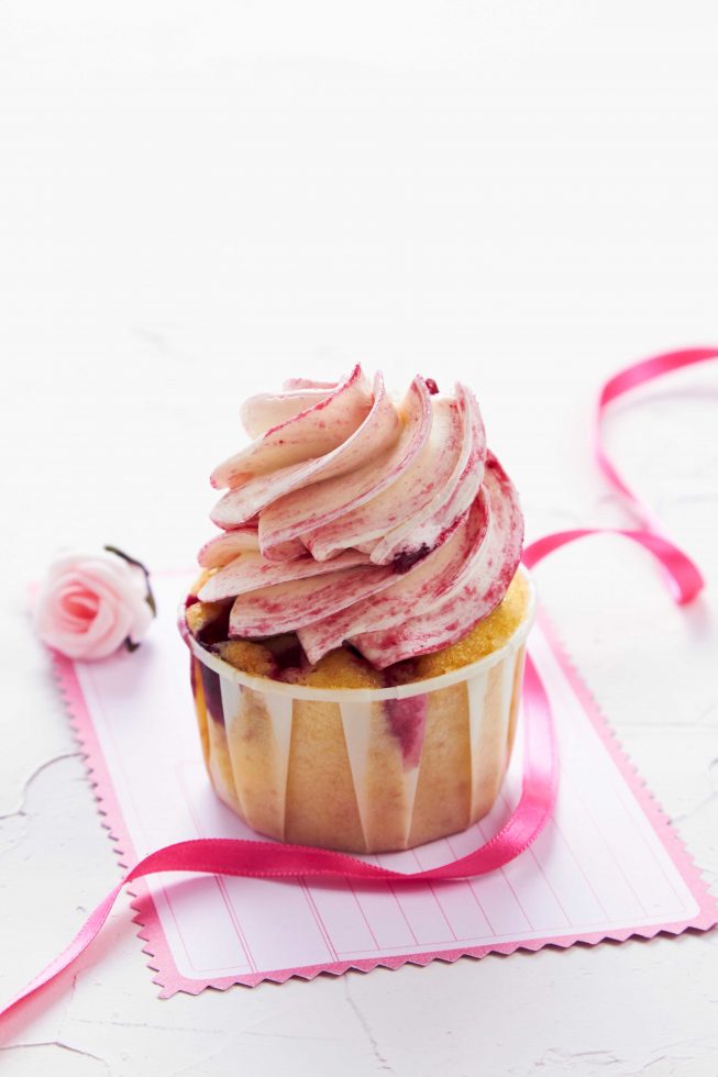 Cupcake Bimby: la ricetta con crema di yogurt al lampone ...