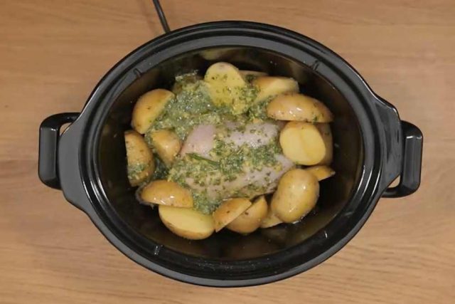 pollo-e-patate-nello-slow-cooker_3