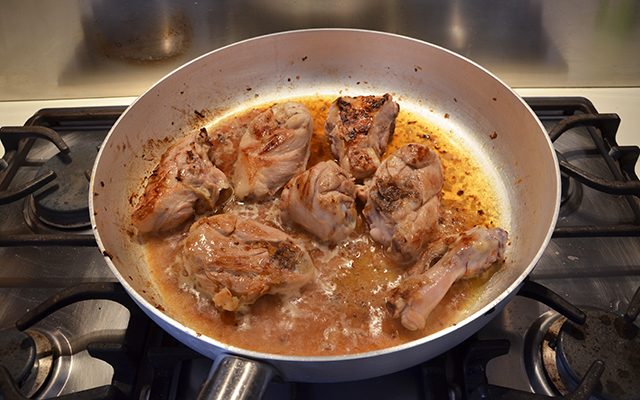 Agnello Con Piselli In Padella Agrodolce