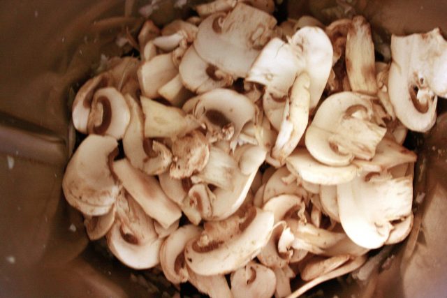 cestini-rustici-alla-crema-di-funghi-e-speck-a832-3