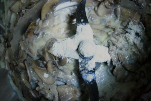 cestini-rustici-alla-crema-di-funghi-e-speck-a832-4