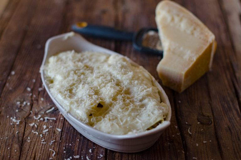 Cannelloni alla barbaroux con ripieno di carne | Agrodolce