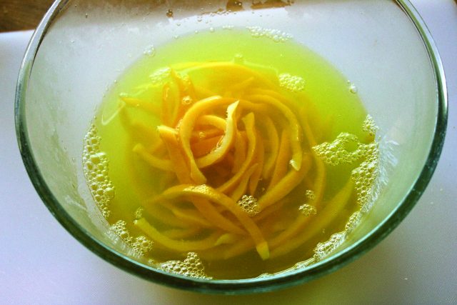 gelato-alla-ricotta-e-scorzette-di-limone-candite-a1055-4