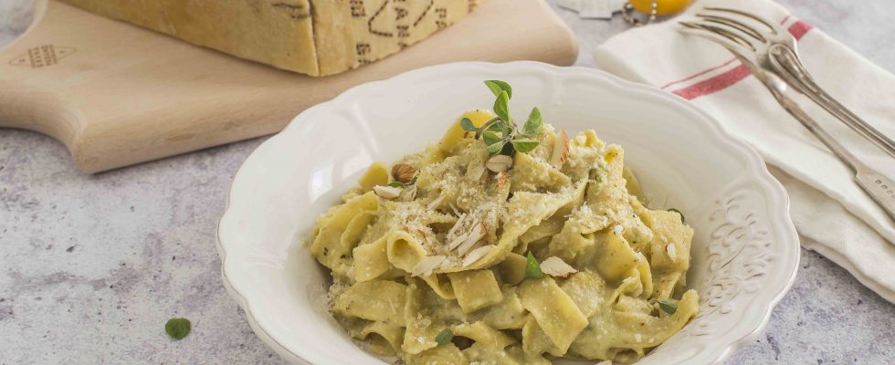 Ricetta Tagliatelle Di Farro Con Zucchine E Grana Padano Agrodolce