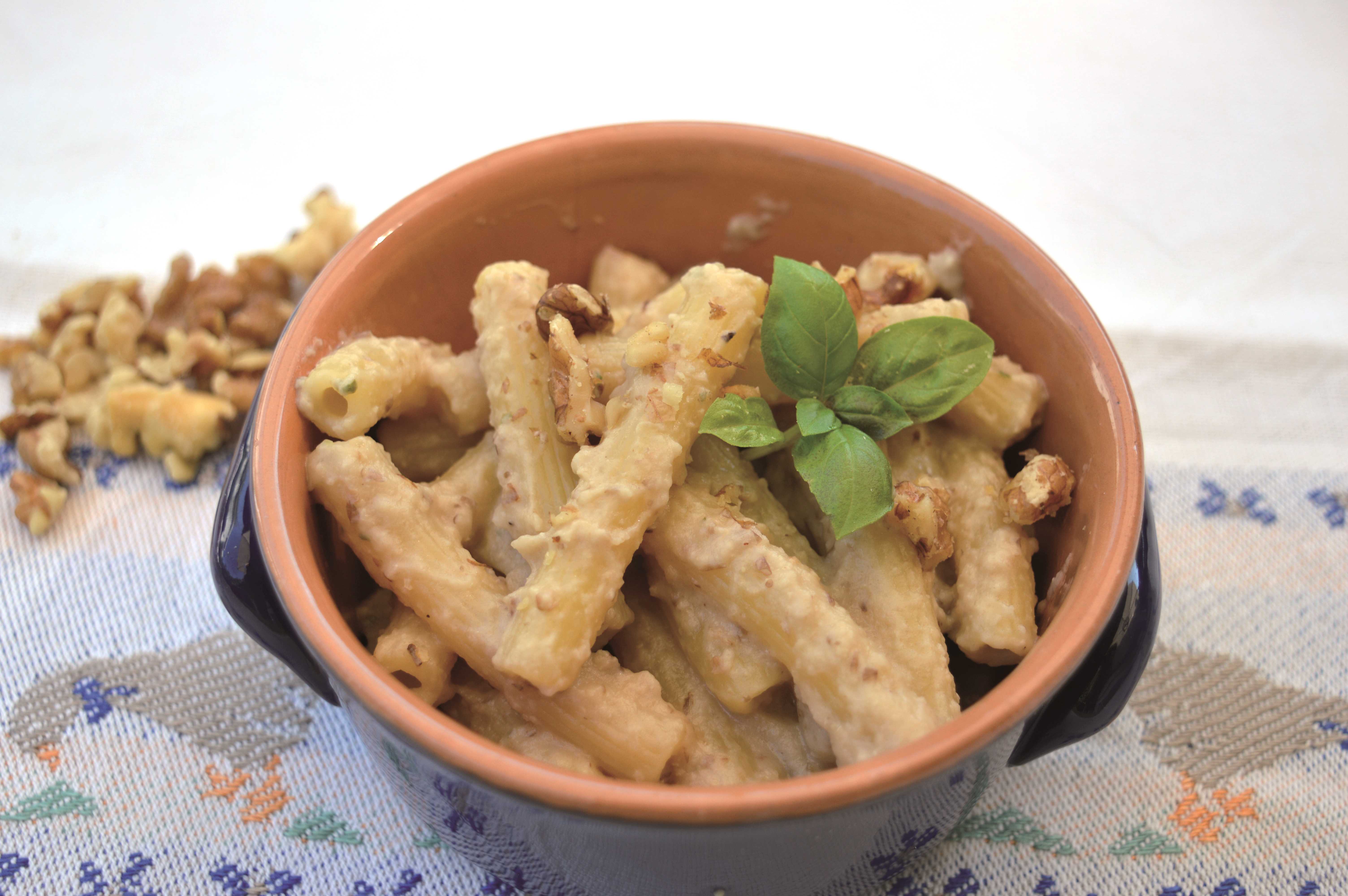 Ricetta Sedani al pesto di noci e melanzane con il bimby | Agrodolce