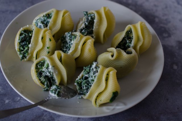 conchiglioni-spinaci-e-fonduta-3