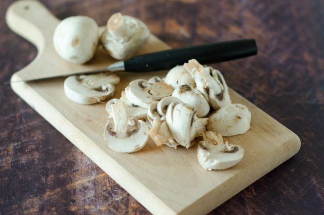 linguine-uova-e-funghi_