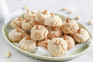 Amaretti Sardi Ricetta Tipica Con Mandorle Agrodolce