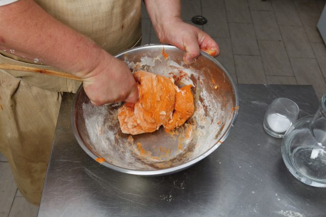 burger-con-pane-alla-paprika-03