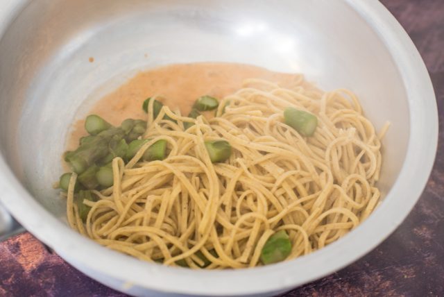 tagliolini-in-crema-di-gamberi-e-asparagi-3