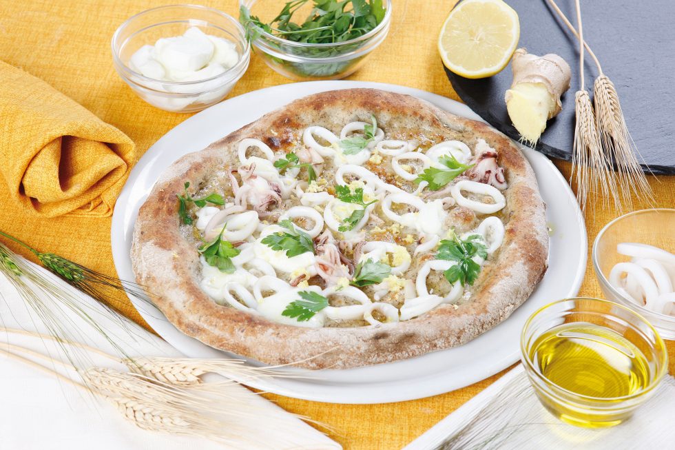 Ricetta Pizza ai calamari e zenzero: accostamento vincente ...