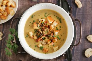 Ricetta Zuppa Tedesca Con Patate E Funghi Kartoffelsuppe Per L Inverno Agrodolce