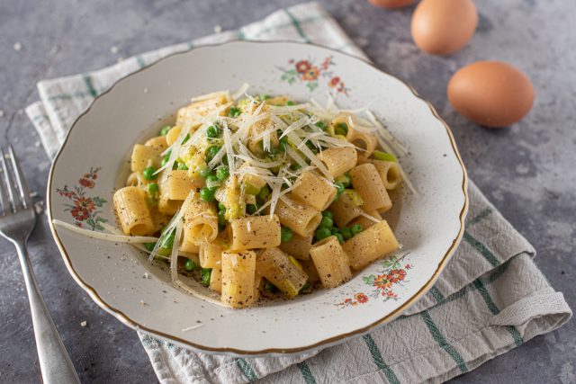 Pasta uova e piselli