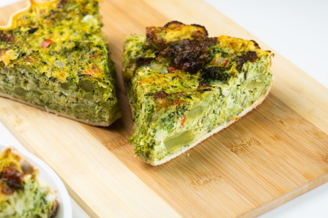 pasta brisee con verdure - torta con i broccoli