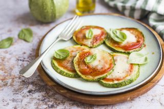 Ricetta Pizzette Di Zucchine Margherita Agrodolce