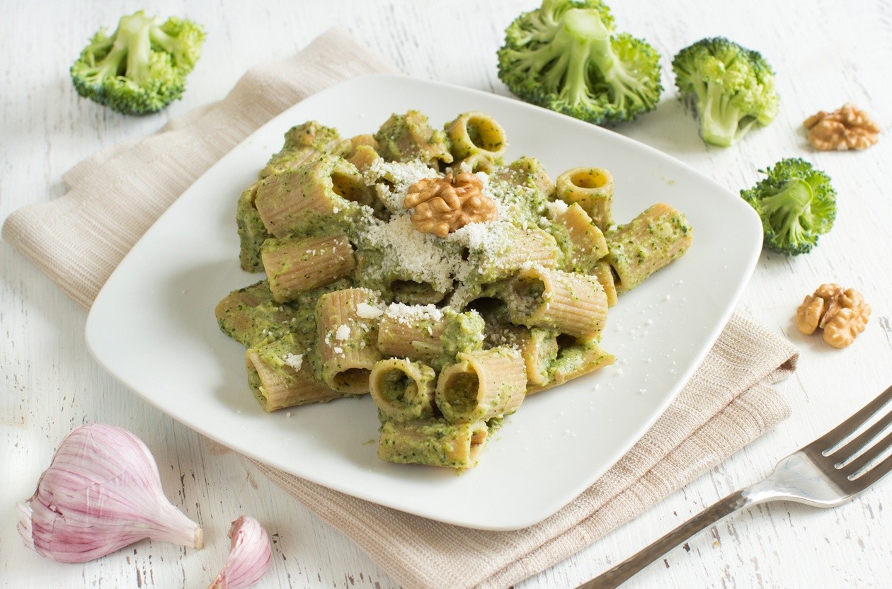 Pasta broccoli e noci