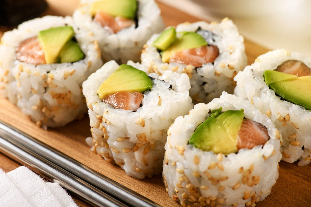 Uramaki con salmone