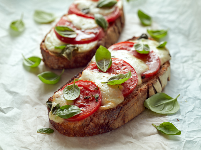 Bruschetta caprese