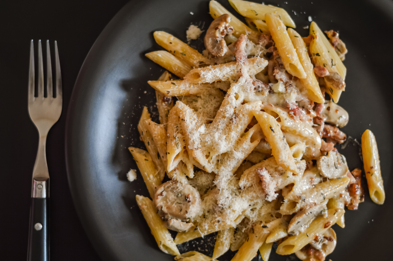 Pasta salsiccia e funghi