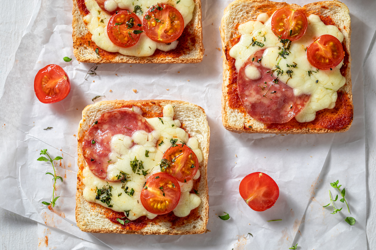 Pancarrè al forno con mozzarella e pomodoro