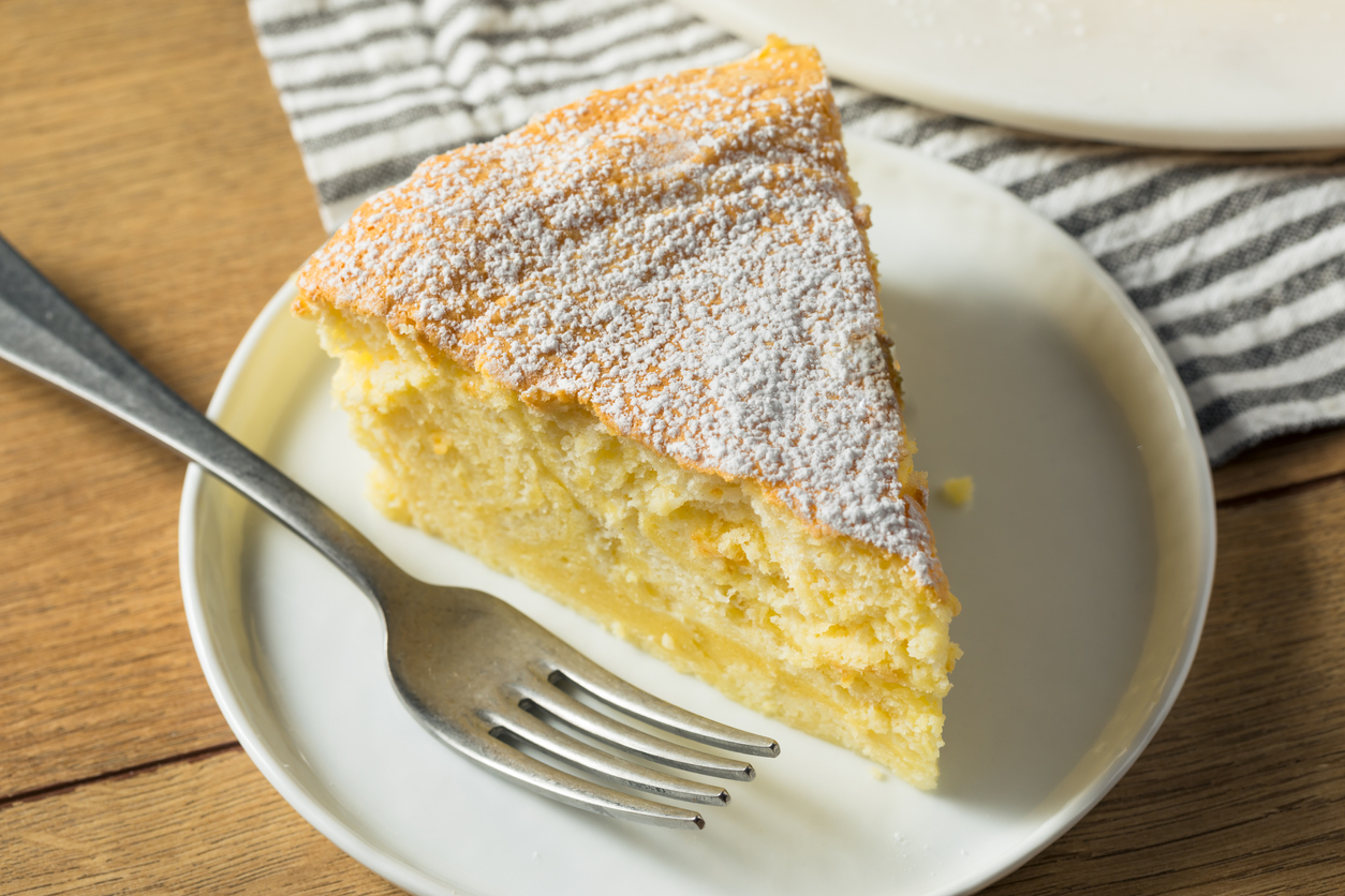 Torta veloce al latte condensato, ecco la golosa ricetta dell'ultimo minuto  